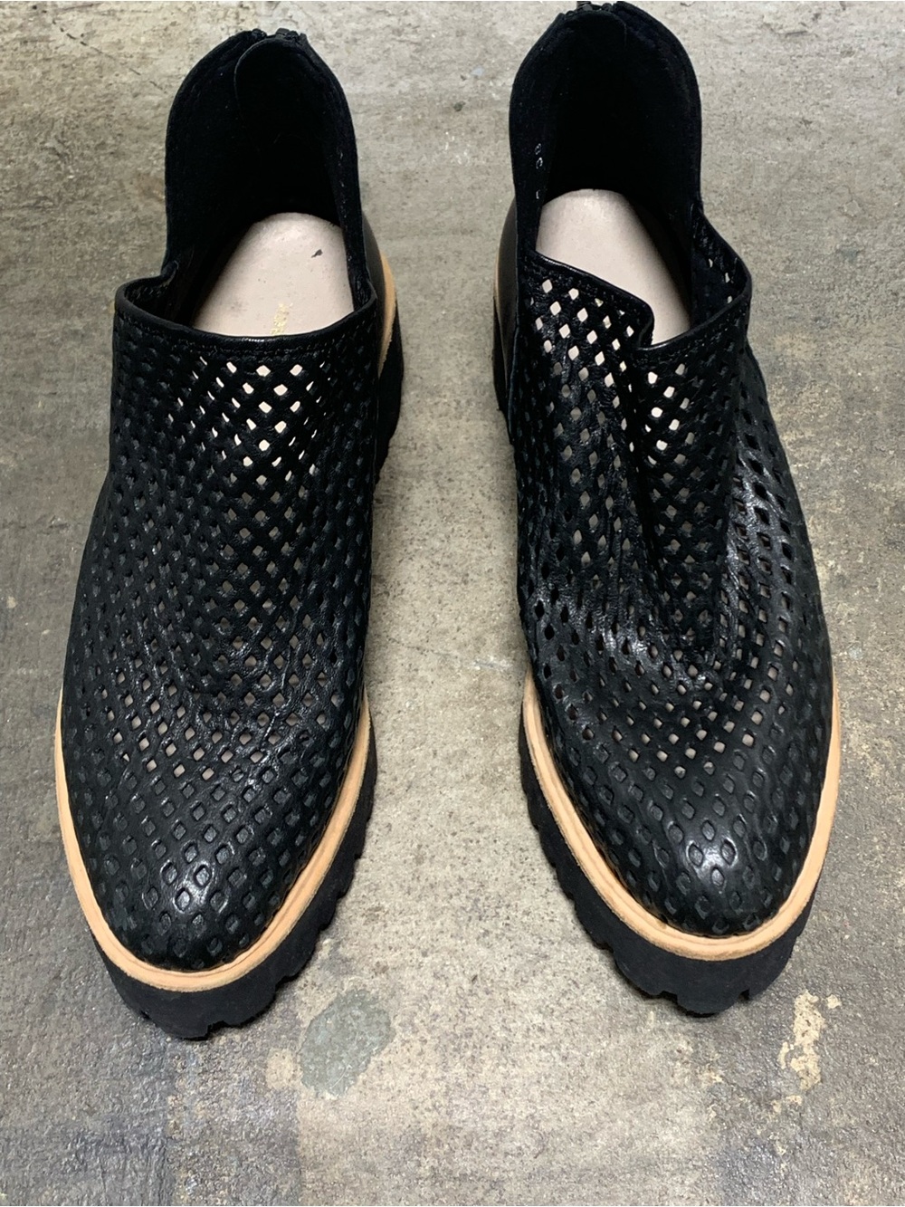 ALL BLACK Women's US 7.5 Laser Cut Perforated Zipper Slip-On Flatform Shootie